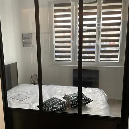 Assat Apartament *